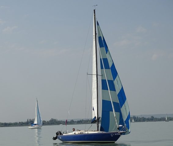 30 Fenyves Kupa